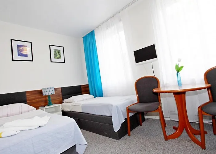 Park 3* 米兹多洛杰